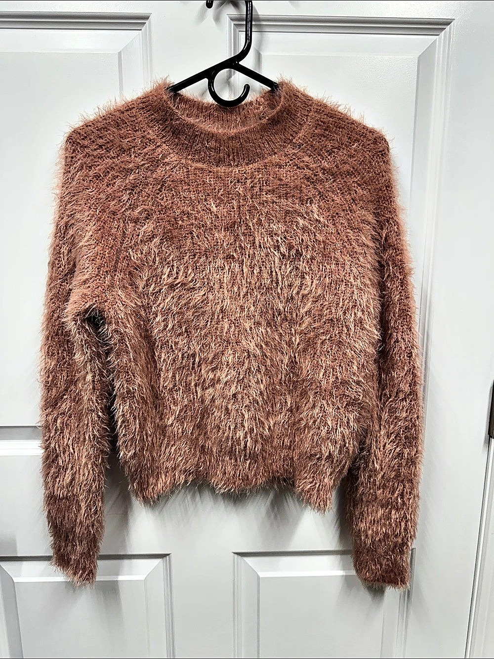 Pink Rose Fuzzy Crewneck Sweater in Pink Size Small Like New